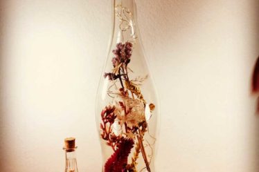 luminária decoração quarto vermelho